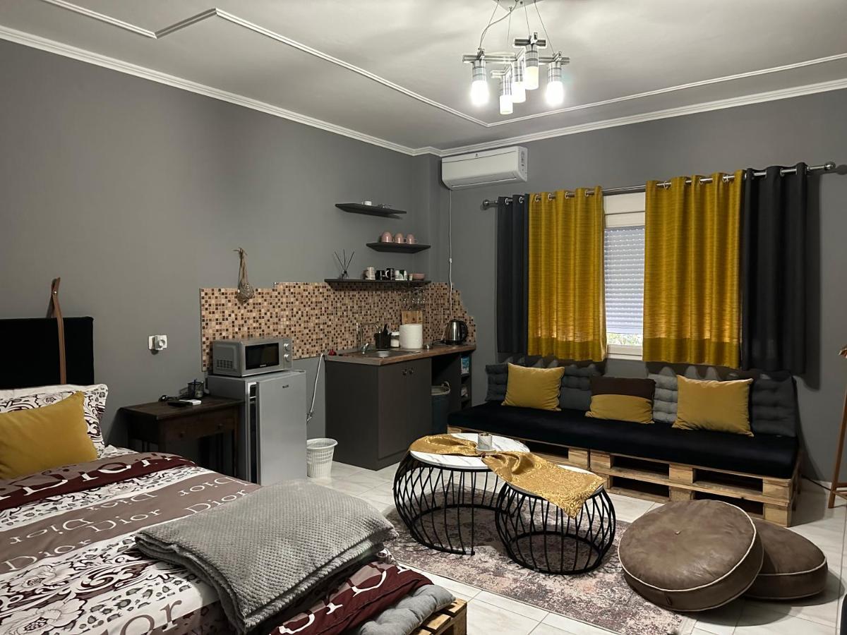 Koa Studio 1 Корча Экстерьер фото