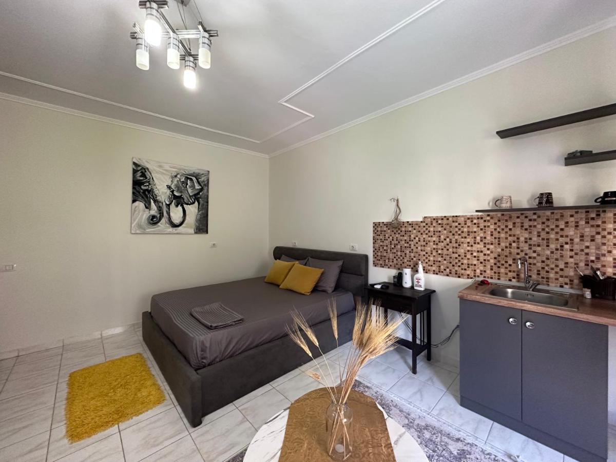 Koa Studio 1 Корча Экстерьер фото